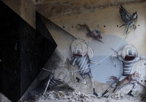 flüchtig | Bastique et Paix